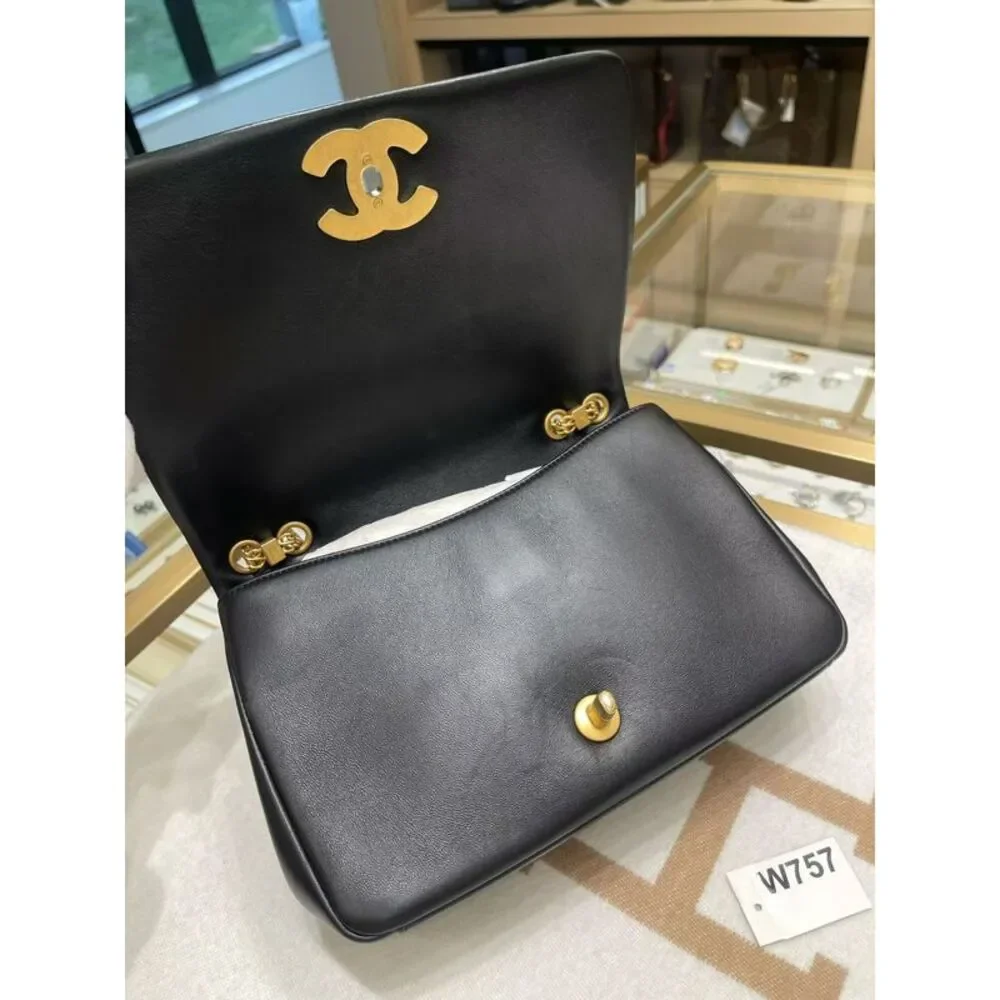 Chanel Women Pre-Loved Bag Very Good Condition